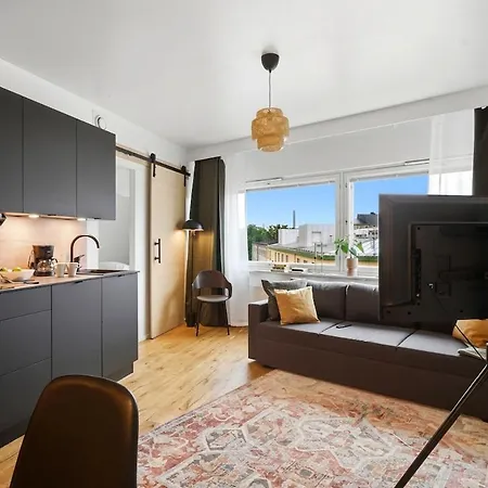 Lejlighed Floor | Kallio Church Views | Balcony | 2br Helsinki